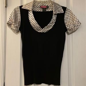Women's or Juniors blouse